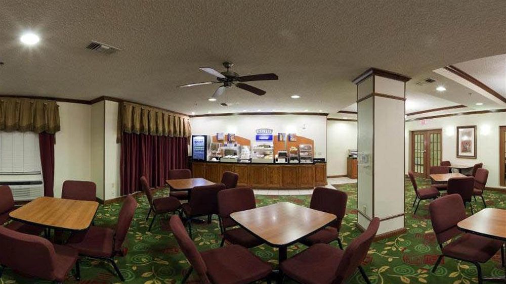 Holiday Inn Express Hotel & Suites Plainview By Ihg Zewnętrze zdjęcie